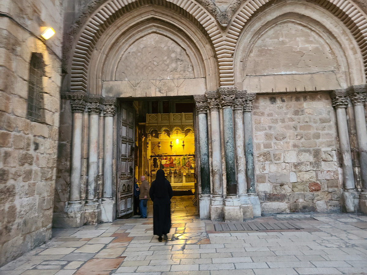 #14A.NOTE.. PLACE BELOW THE TITLE..The Church of the Holy Sepulchre